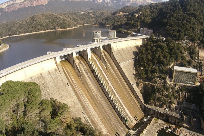 Tasques de modernització de la Central Hidroelèctrica de Sau